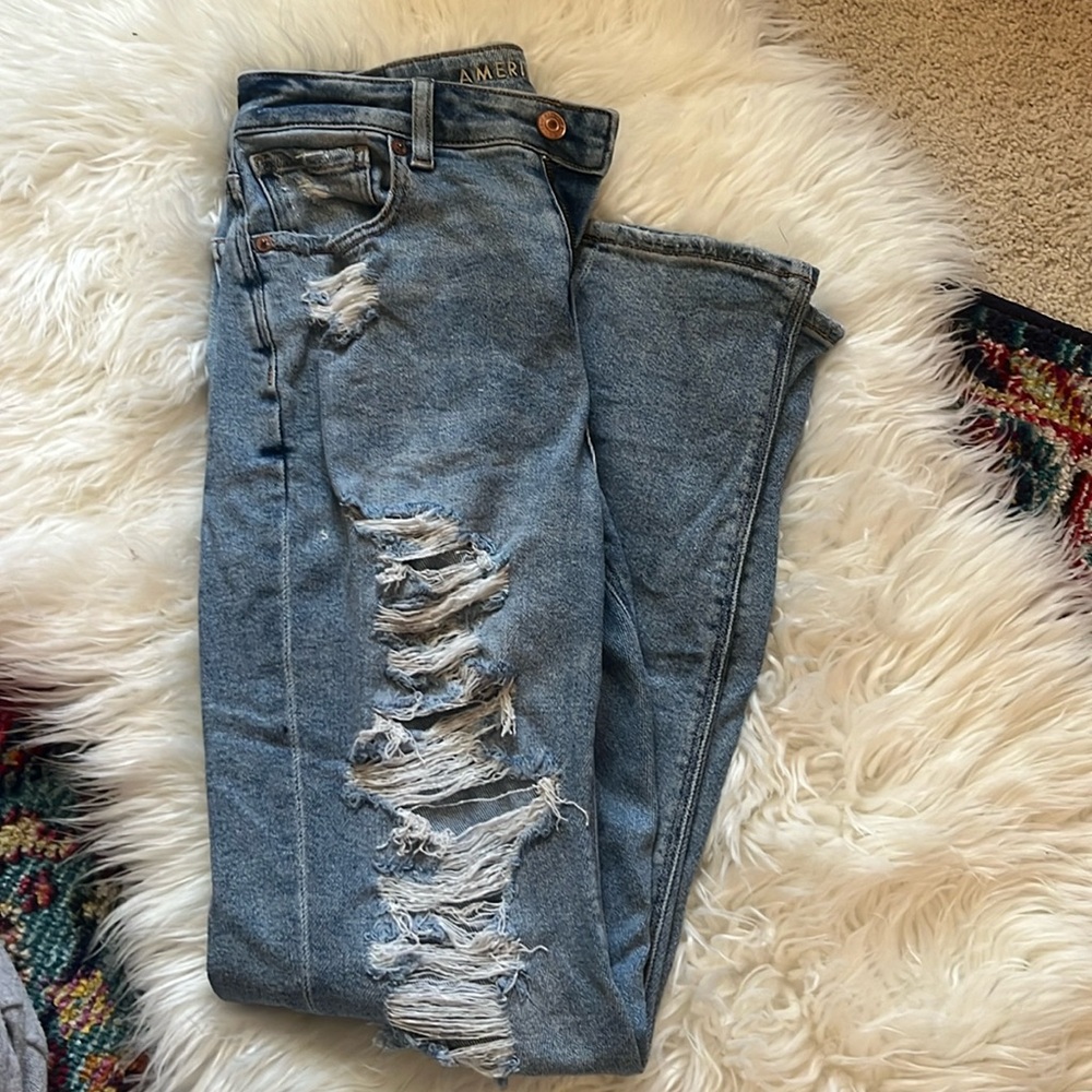 American Eagle Size 0 distressed EUC JEANS - great condition!